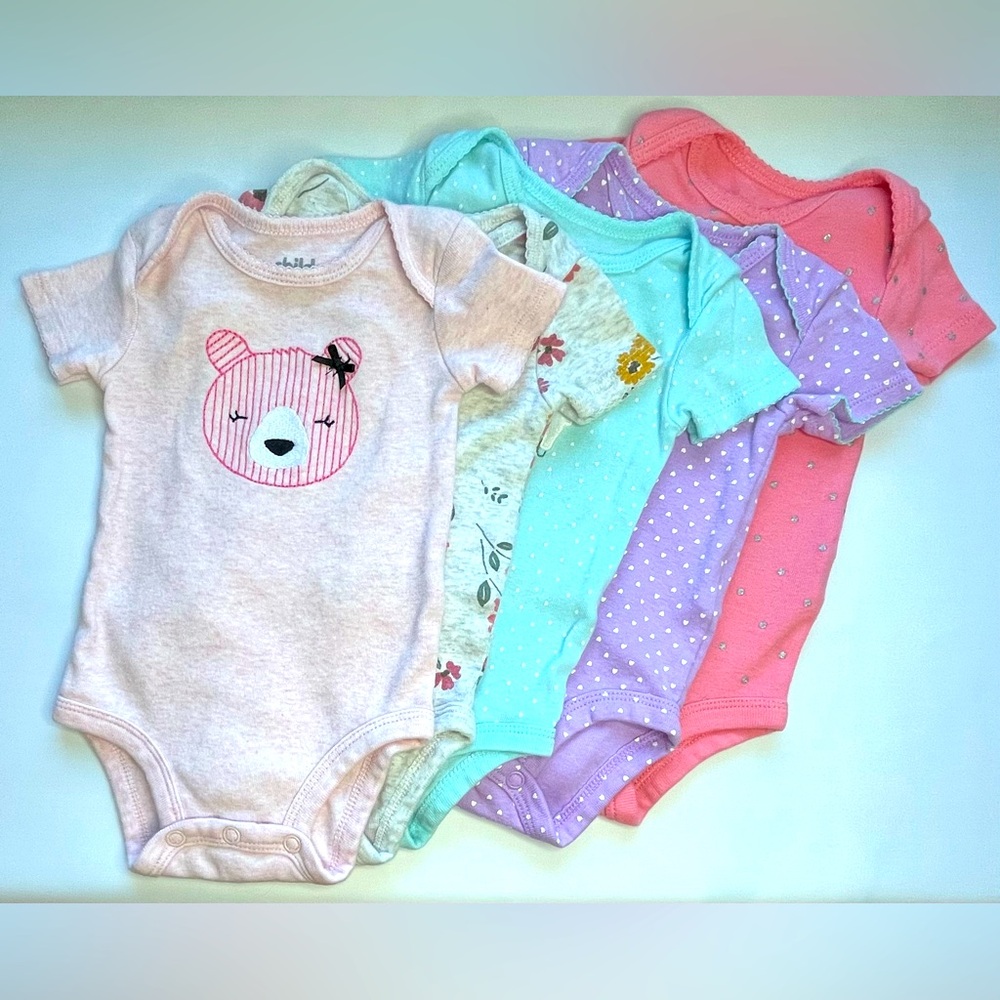 Carters Baby Girl Onesies | Size 0-3 Months | Lot of 4
